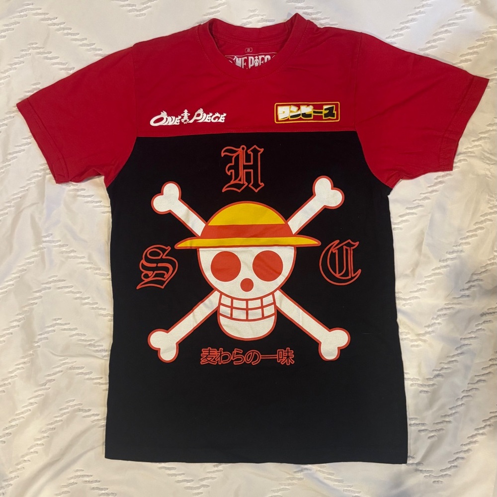 One Piece Red and Black Jolly Roger T-Shirt skull & Bones S